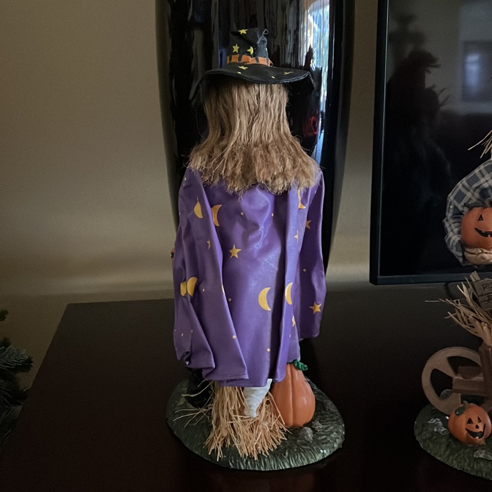 SCARECROW AND WITCH FABRIC MACHE FIGURES 13” TALL APPROXIMATELY HALLOWEEN - Picture 3 of 12